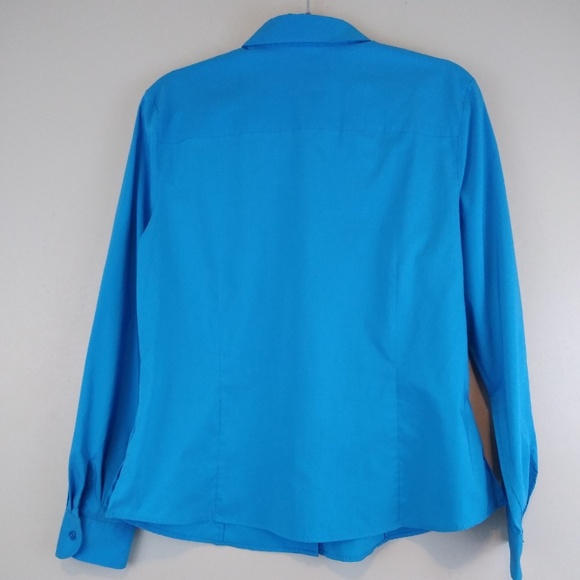 3/$15 Foxcroft Top - Picture 2 of 8